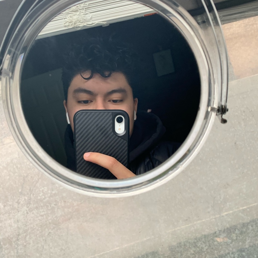 Meet your Posher, Alex